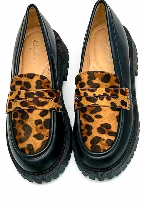 papoytsia-typoy-loafer-dikhroma-leopar-cuca.gr